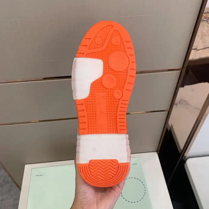 OFF WHITETM C/O VIRGIL ABLOH OUT OF OFFICE LOW-TOP LEATHER SNEAKERS "OOO"
