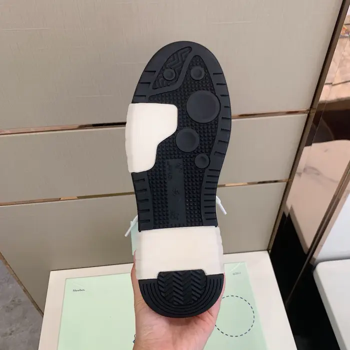 OFF WHITETM C/O VIRGIL ABLOH OUT OF OFFICE LOW-TOP LEATHER SNEAKERS "OOO"