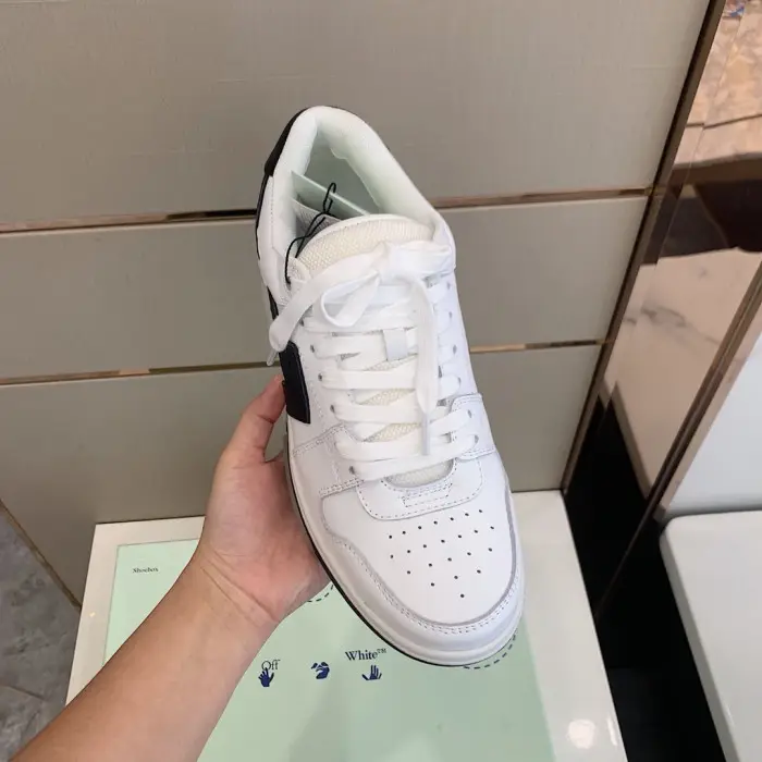 OFF WHITETM C/O VIRGIL ABLOH OUT OF OFFICE LOW-TOP LEATHER SNEAKERS "OOO"