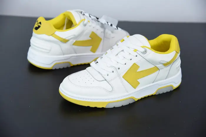 OFF WHITETM C/O VIRGIL ABLOH OUT OF OFFICE LOW-TOP LEATHER SNEAKERS "OOO"