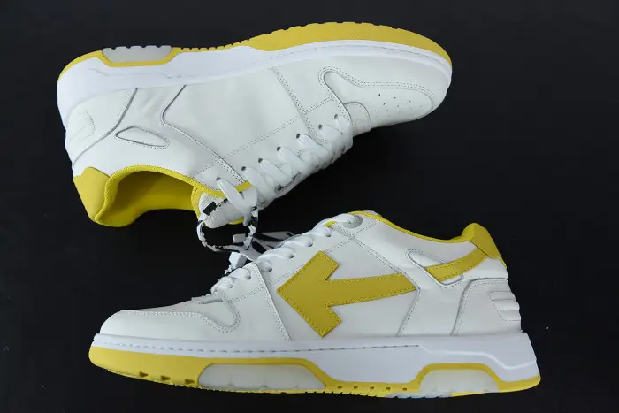 OFF WHITETM C/O VIRGIL ABLOH OUT OF OFFICE LOW-TOP LEATHER SNEAKERS "OOO"
