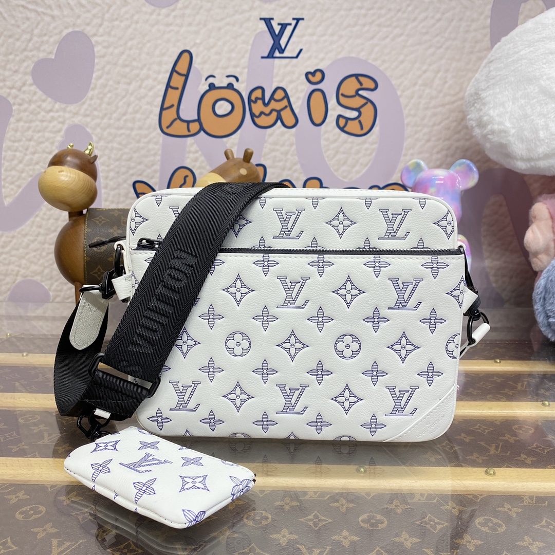 Louis Vuitton M24754 white Trio shoulder bag