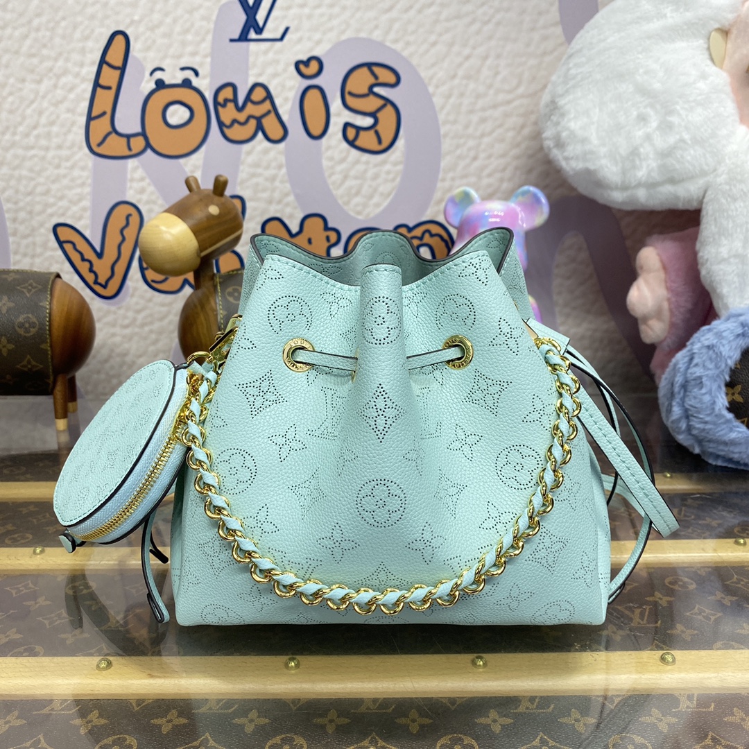 M22198 Marina Little Bucket Mint Green