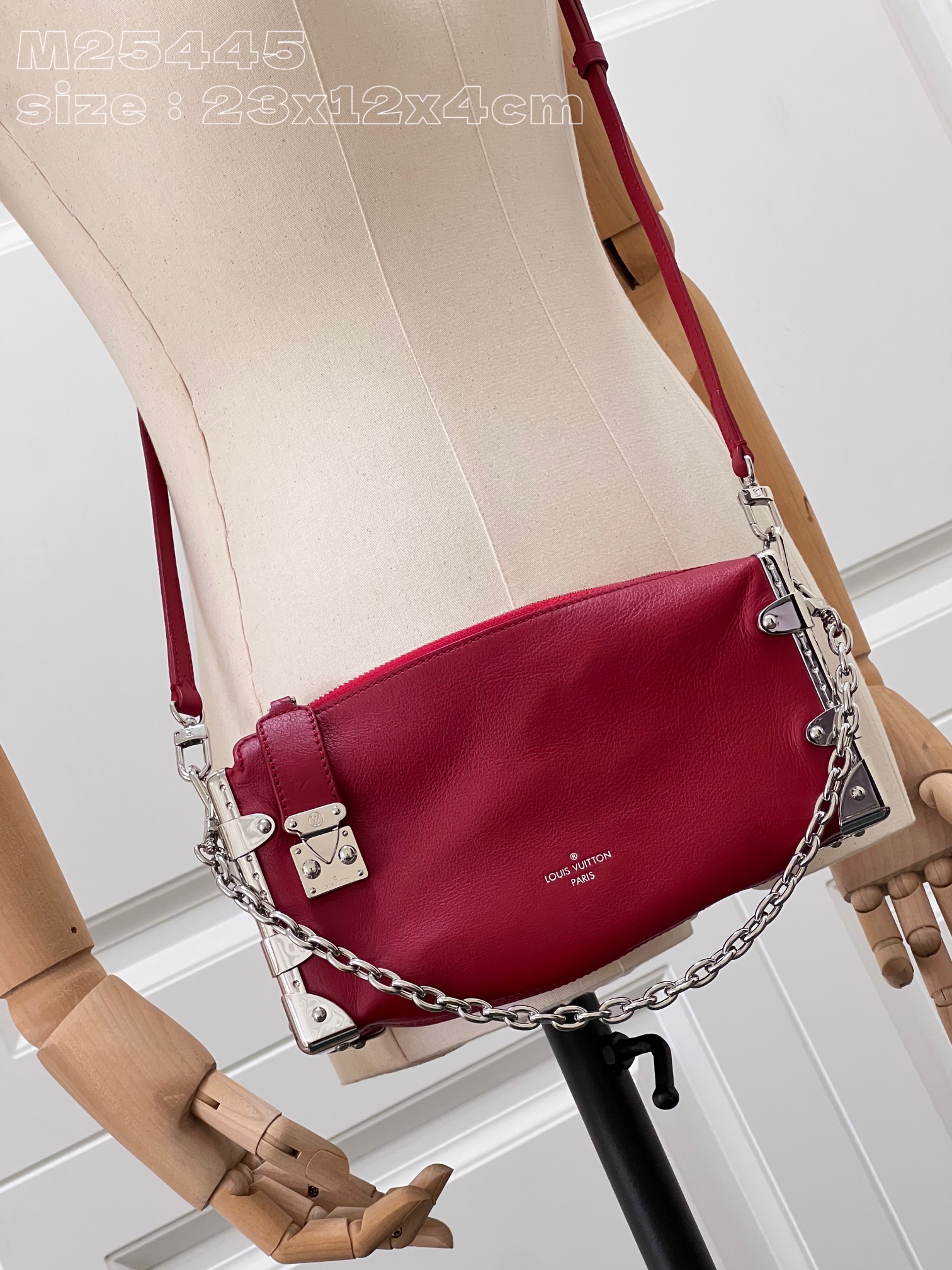 M25445 Slim Trunk Red