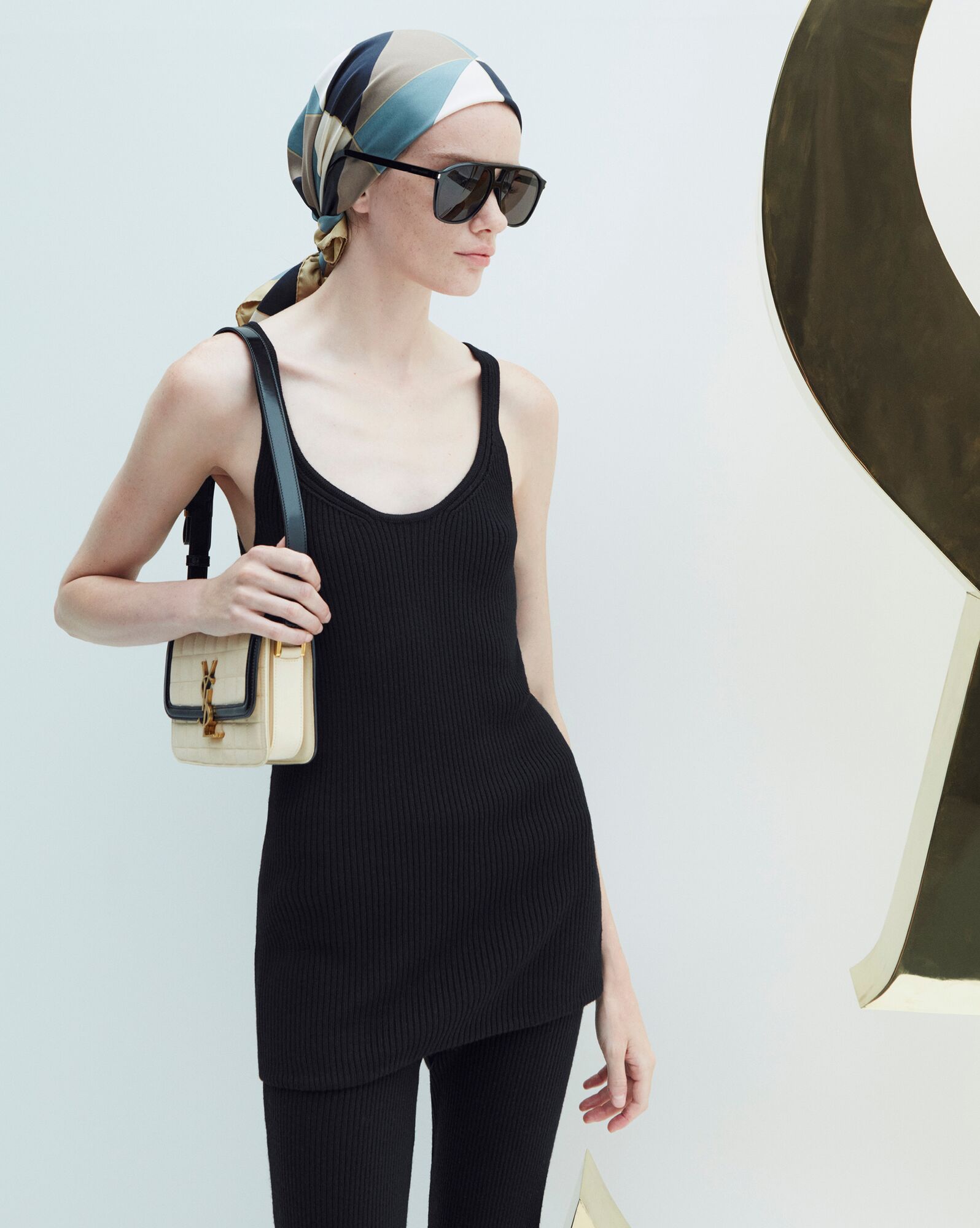YSL Low-waisted Pants In Ribbed Wool Black | 6504738-FM